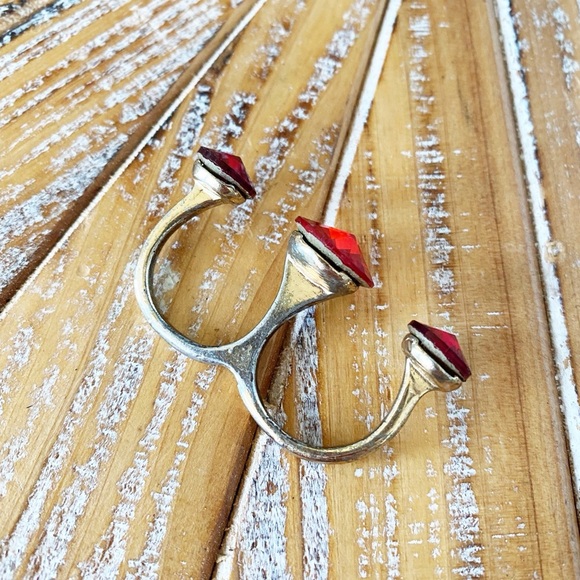 Used Gorgeous Gold Tone Three Finger Ring with Red Stones (one is broken!) - Picture 8 of 8